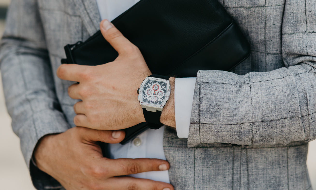 Mateo Moretti Anapo Argento men’s chronograph silver watch with black strap – driving lifestyle photo