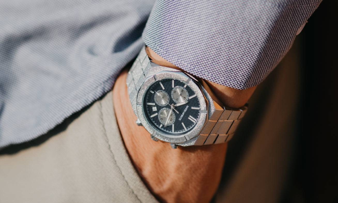 Mateo Moretti Basento Argento silver men’s chronograph watch with black dial – close-up lifestyle photo